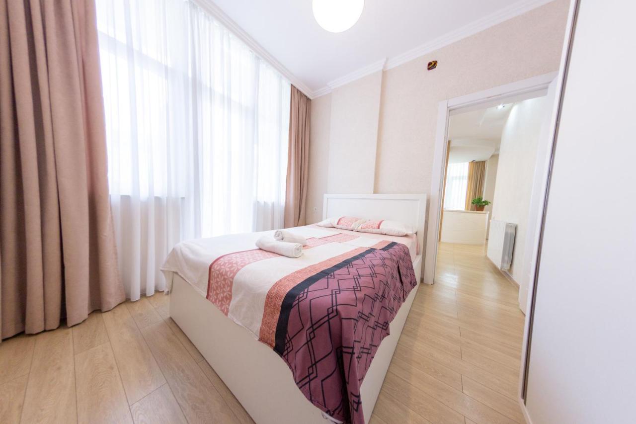 5 Apartment In One Boulding - Near Stadium Batumi Exterior photo
